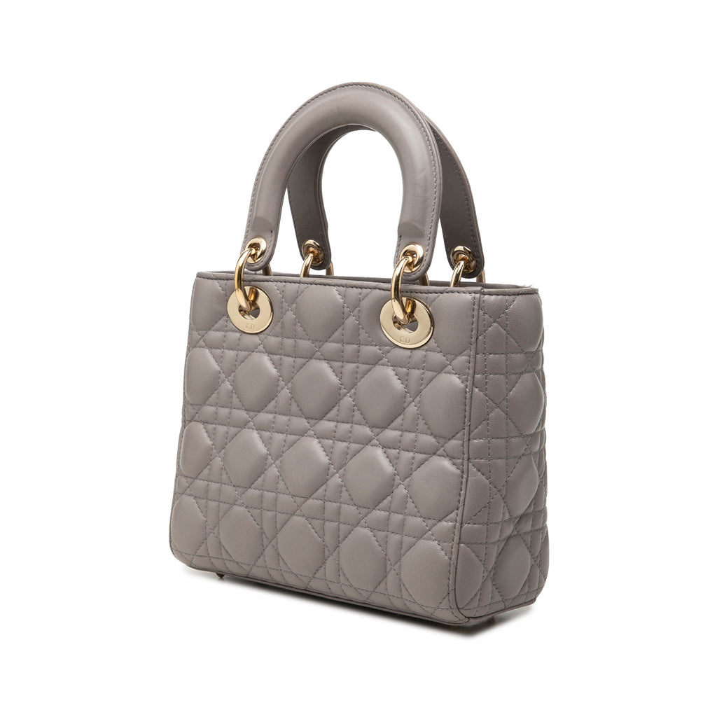 sc:https://storage.googleapis.com/luxclusif-photos-sku/0QP7V8W14PLPVXS4/0QP7V8W14PLPVXS4_2.jpg