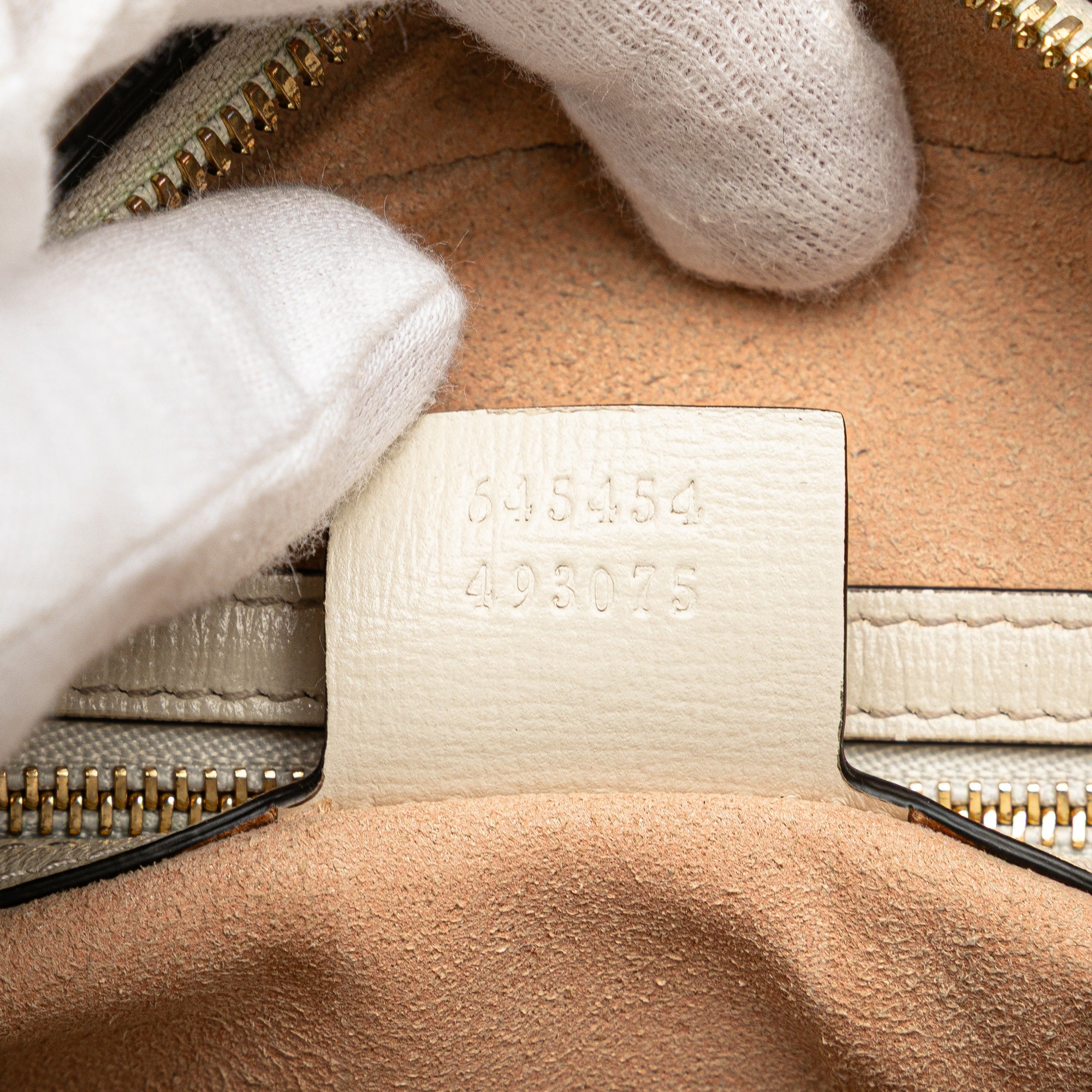 sc:1ab8f7df-a92e-4894-a90e-d0a3d4d9ba8a/1d3f250d-9c0c-4c43-84ef-65777ce725d9/0f217a28-88ca-427b-a7dd-3c288618a699.jpg