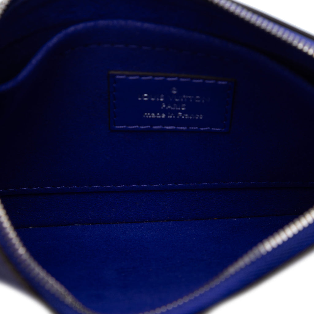 sc:https://storage.googleapis.com/luxclusif-photos-sku/1ILPYI6DVDCQFMBS/1ILPYI6DVDCQFMBS_4.jpg