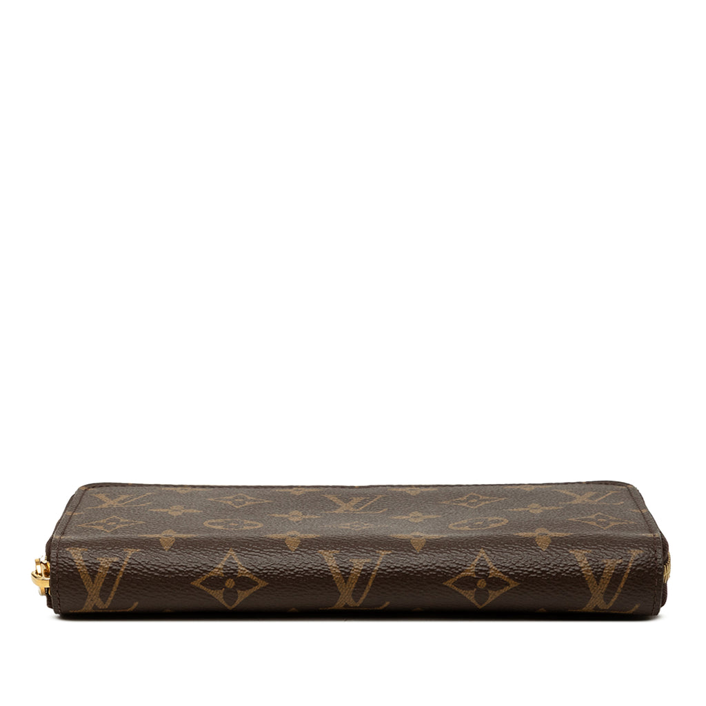 sc:https://storage.googleapis.com/luxclusif-photos-sku/1ZE29HPBULSQDY0K/1ZE29HPBULSQDY0K_3.jpg