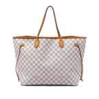 sc:https://storage.googleapis.com/luxclusif-photos-sku/261J2U3NGTAOABGP/261J2U3NGTAOABGP_1.jpg