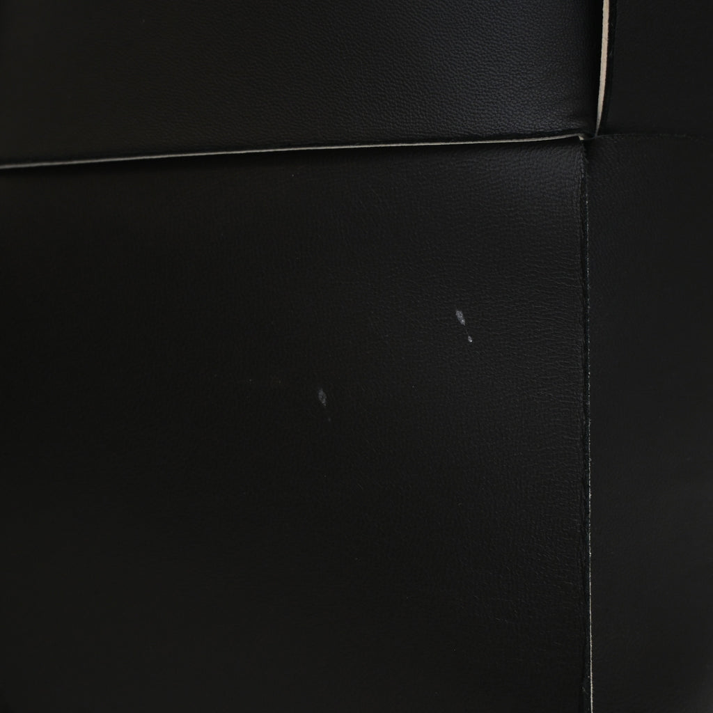 sc:https://storage.googleapis.com/luxclusif-photos-sku/39L17SFHOAKXW8TC/39L17SFHOAKXW8TC_9.jpg