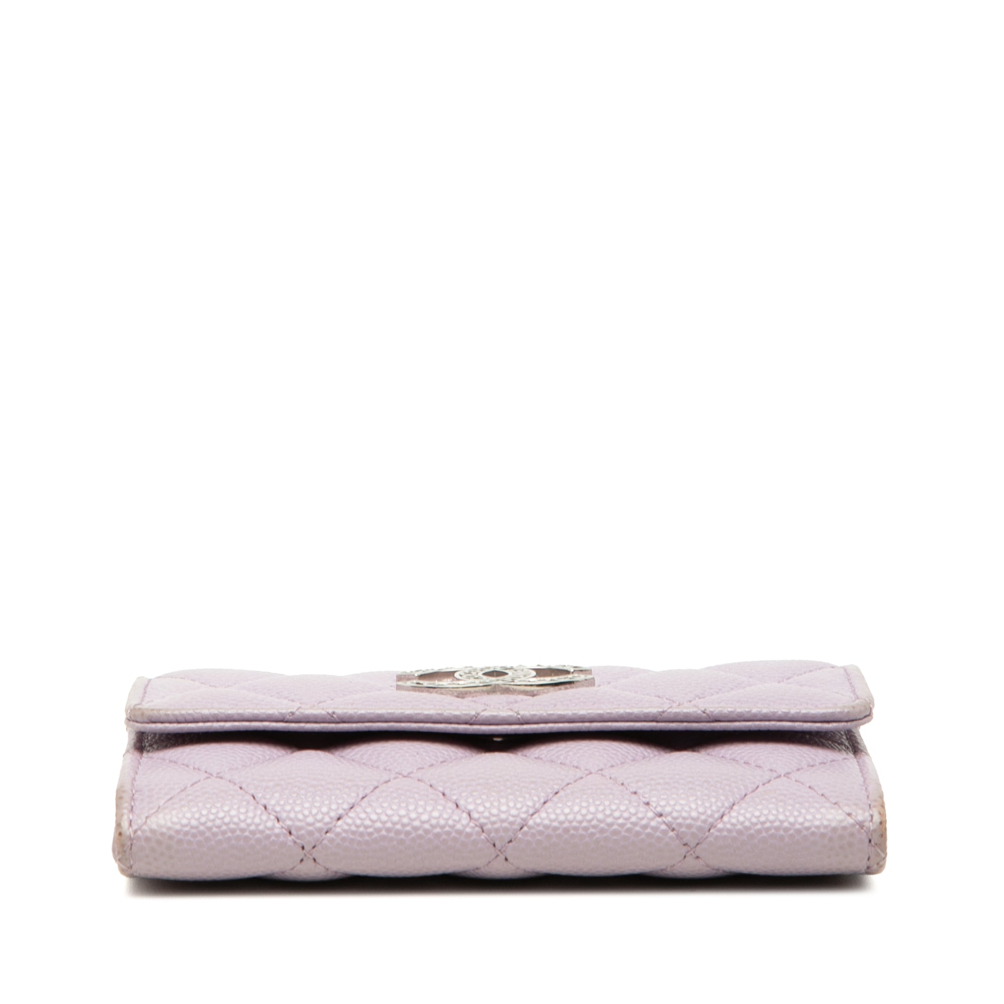 sc:https://storage.googleapis.com/luxclusif-photos-sku/3GV7HE0D9QI3N5SD/3GV7HE0D9QI3N5SD_3.jpg