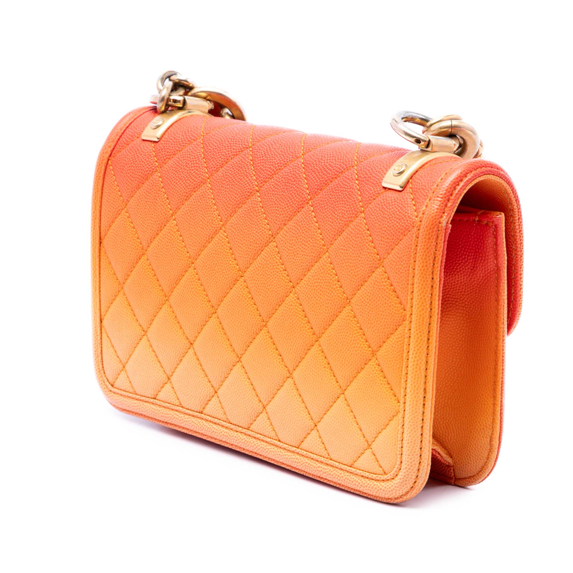 sc:https://storage.googleapis.com/luxclusif-photos-sku/5BBFIVATWJ18ECIB/5BBFIVATWJ18ECIB_2.jpg