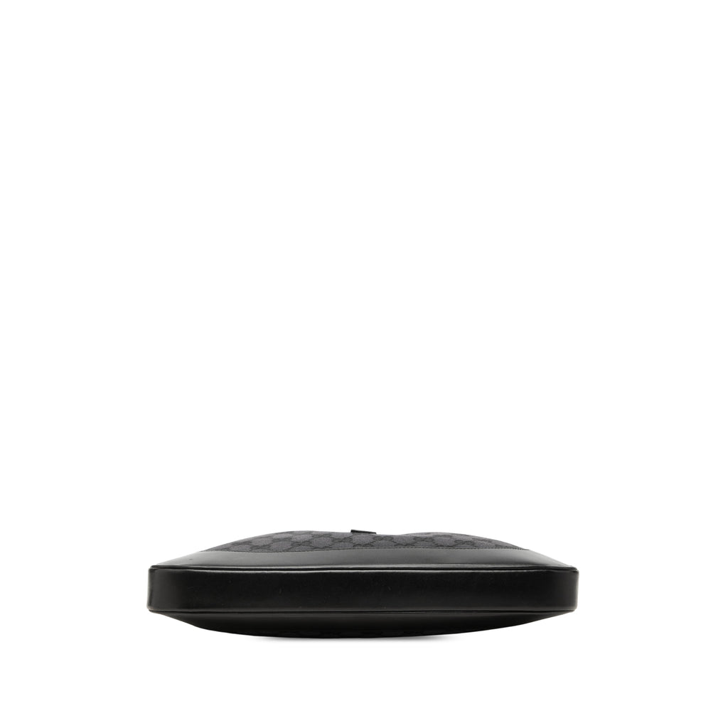 sc:https://storage.googleapis.com/luxclusif-photos-sku/6GFHEVICRFQBE93H/6GFHEVICRFQBE93H_3.jpg