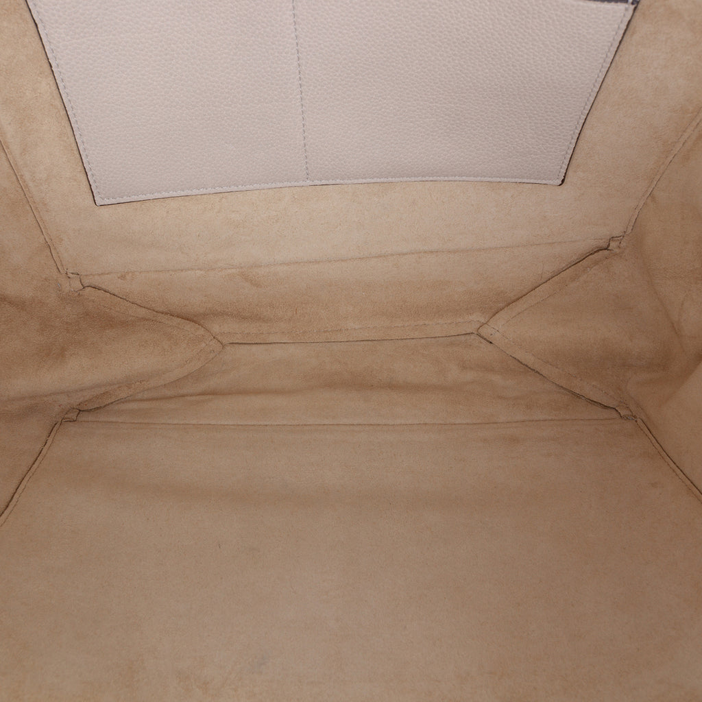 sc:https://storage.googleapis.com/luxclusif-photos-sku/6J111YX4TB4LFF0J/6J111YX4TB4LFF0J_4.jpg