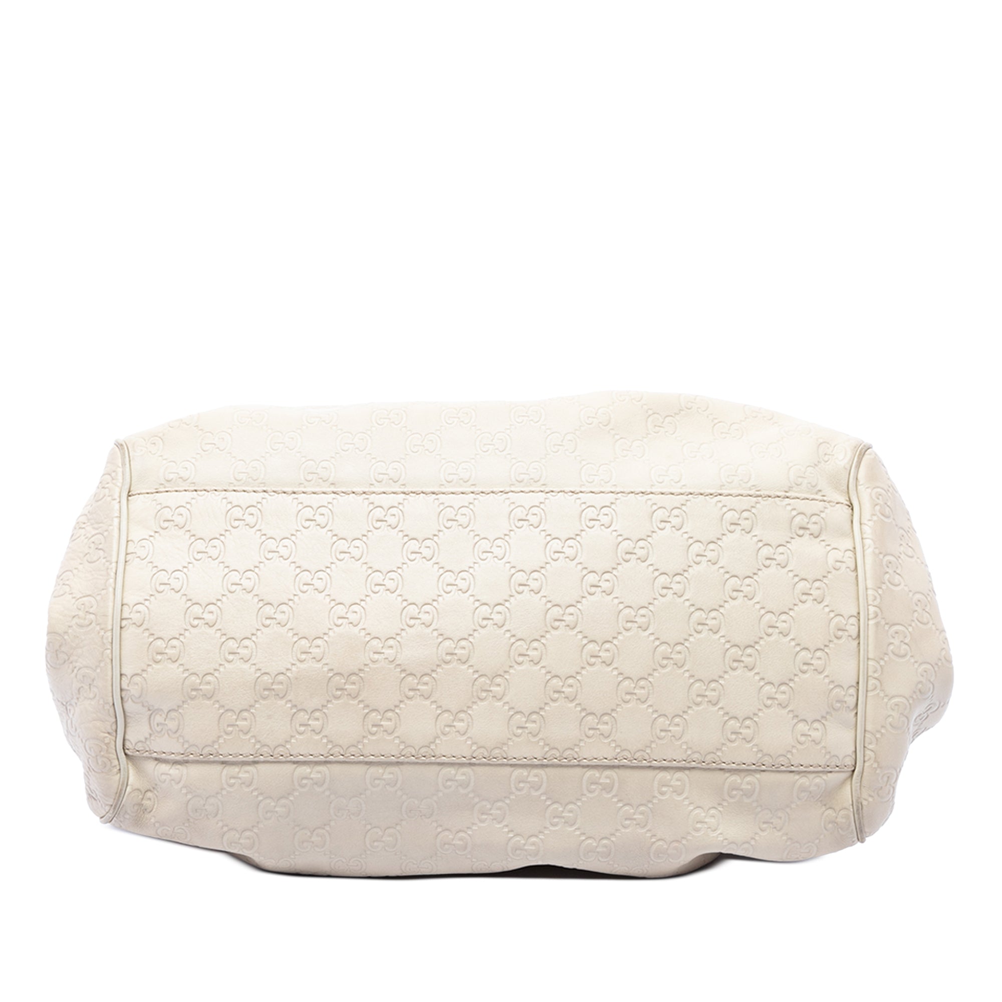 sc:https://storage.googleapis.com/luxclusif-photos-sku/7Y52RLGMJ4KX98HP/7Y52RLGMJ4KX98HP_3.jpg