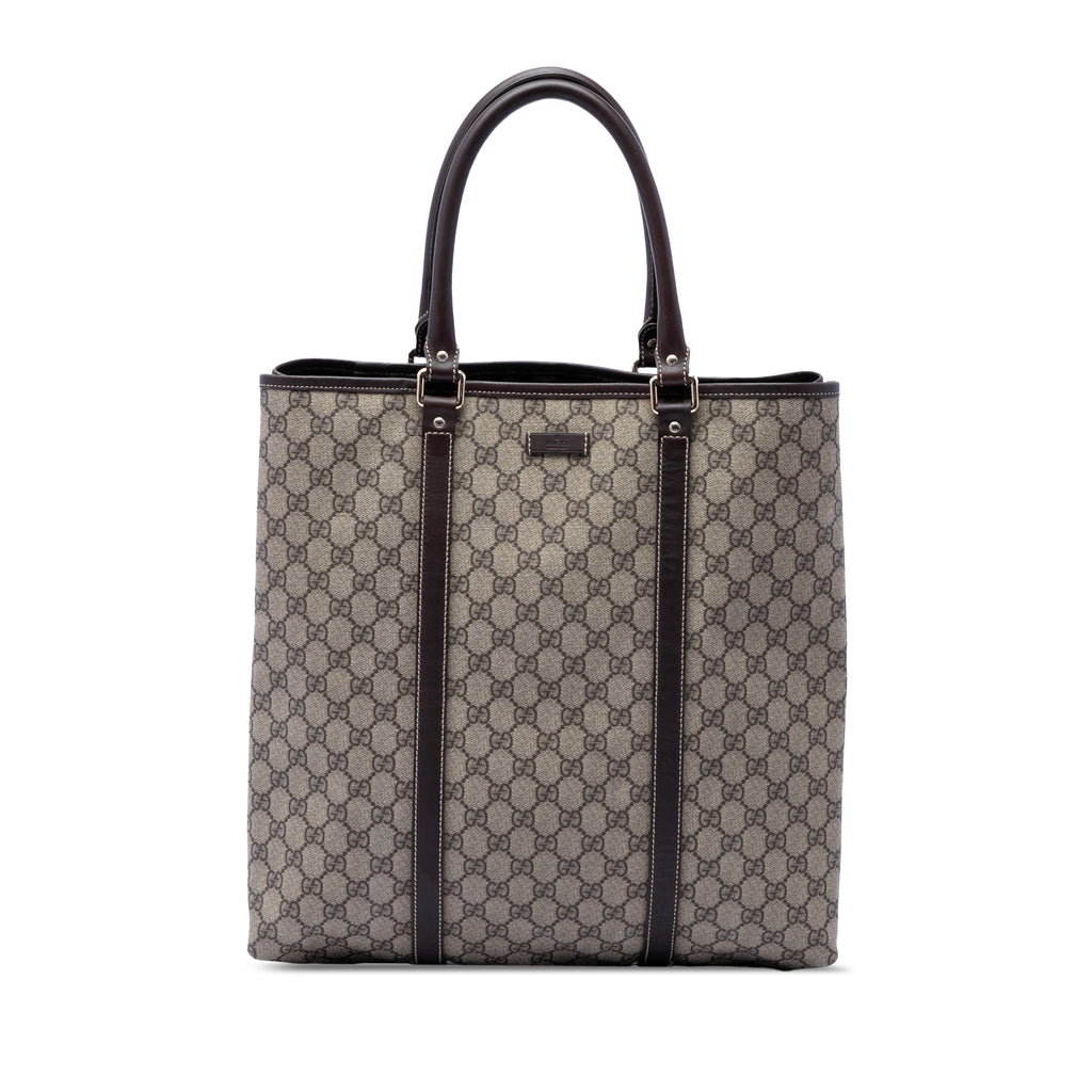 sc:https://storage.googleapis.com/luxclusif-photos-sku/8J57QHBLU9X5XZEM/8J57QHBLU9X5XZEM_1.jpg