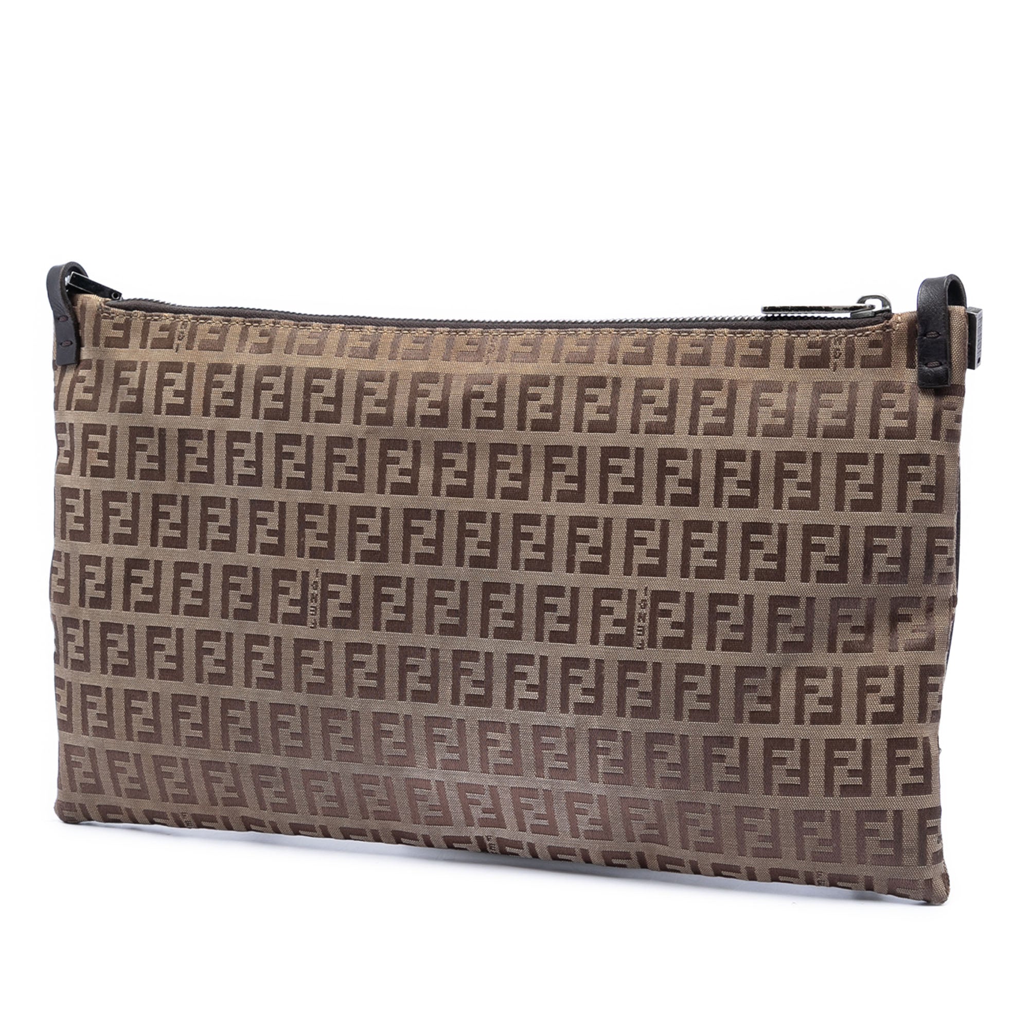 sc:https://storage.googleapis.com/luxclusif-photos-sku/9W63GBPVT8UKERVM/9W63GBPVT8UKERVM_2.jpg
