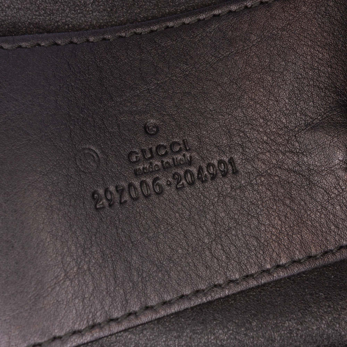 sc:https://storage.googleapis.com/luxclusif-photos-sku/AAD6UPLZE3WRXR0W/AAD6UPLZE3WRXR0W_5.jpg
