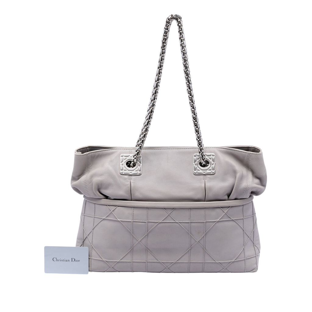 sc:https://storage.googleapis.com/luxclusif-photos-sku/AB70H3T3KINHMH8I/AB70H3T3KINHMH8I_8.jpg