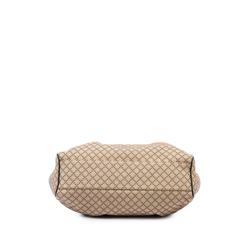 sc:https://storage.googleapis.com/luxclusif-photos-sku/BJT09QS4CTSQJRMQ/BJT09QS4CTSQJRMQ_3.jpg
