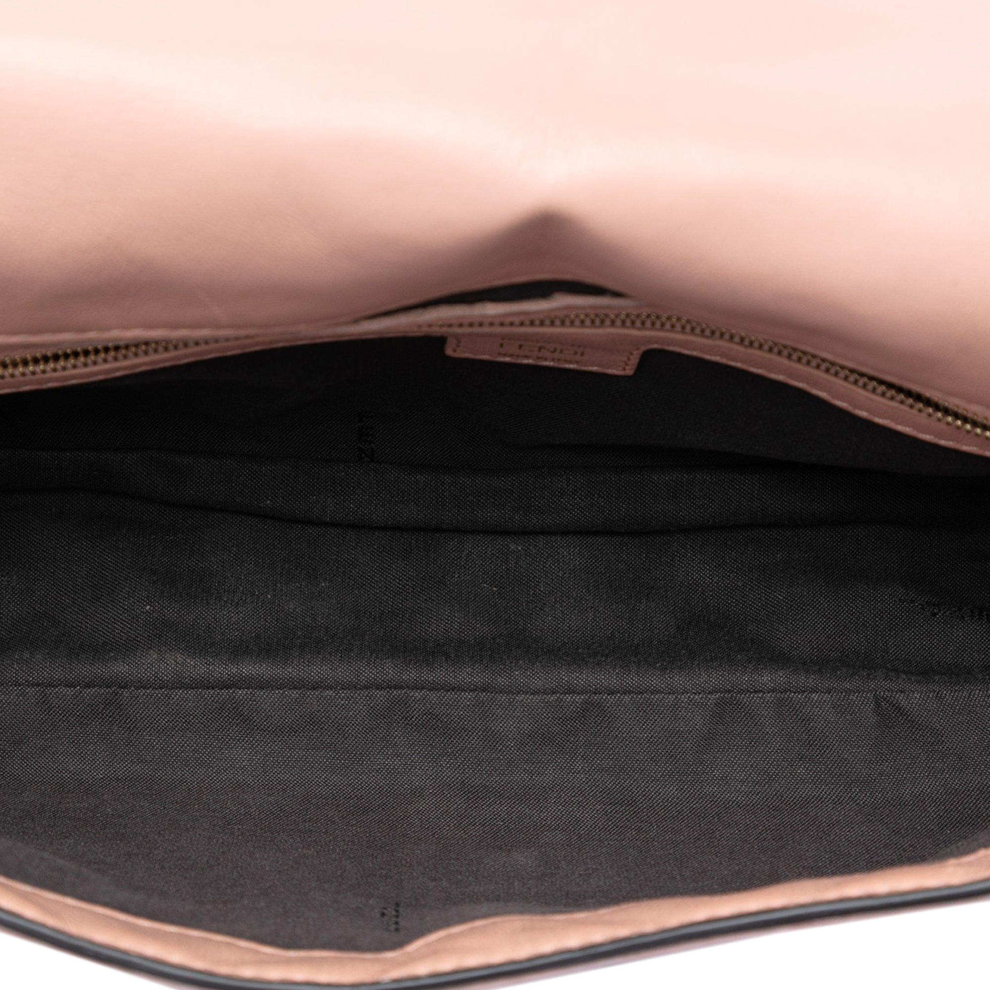 sc:https://storage.googleapis.com/luxclusif-photos-sku/BT89DQ6H8LQITDFA/BT89DQ6H8LQITDFA_4.jpg
