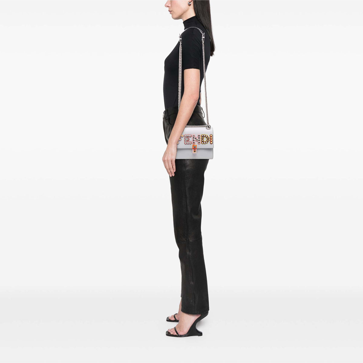 sc:https://storage.googleapis.com/luxclusif-photos-sku/BTTSSF4WWFUYH0US/BTTSSF4WWFUYH0US_6.jpg