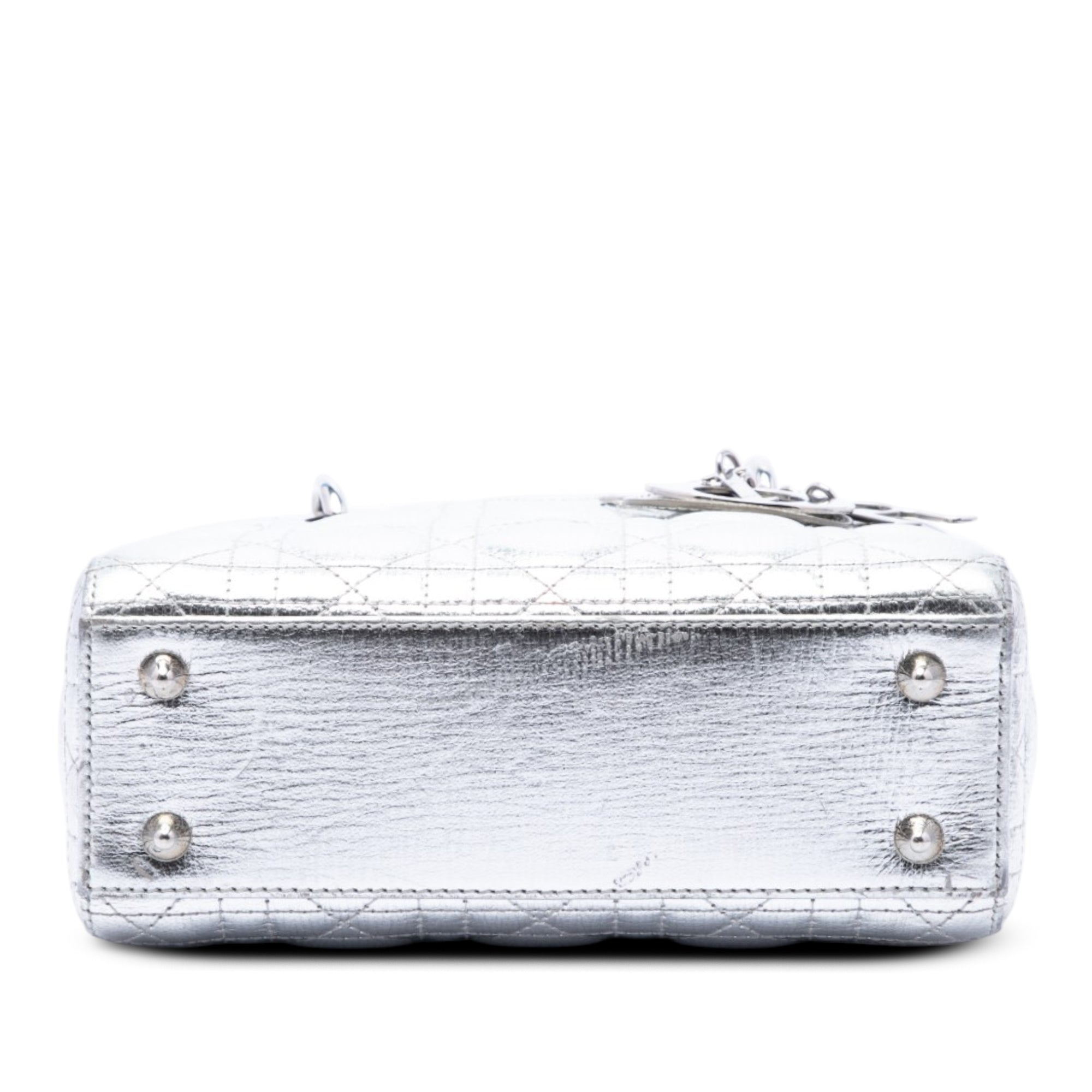 sc:https://storage.googleapis.com/luxclusif-photos-sku/CHDHLIJ50HBVKV4R/CHDHLIJ50HBVKV4R_3.jpg