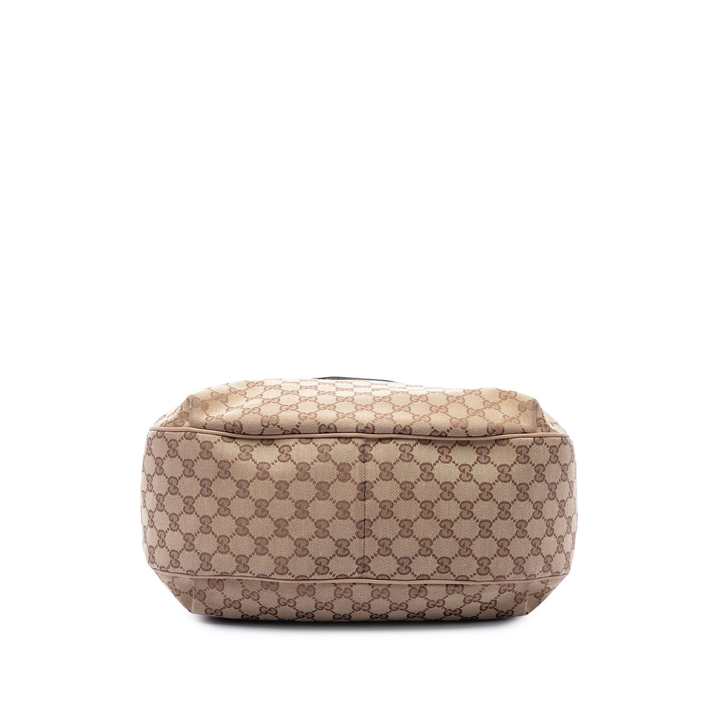 sc:https://storage.googleapis.com/luxclusif-photos-sku/CJN69I5CZ5O0SE1V/CJN69I5CZ5O0SE1V_3.jpg