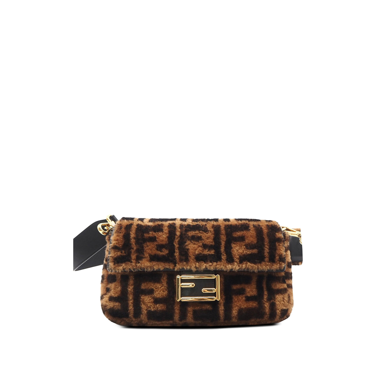 sc:https://storage.googleapis.com/luxclusif-photos-sku/CKQKAQBTPC1D5WPK/CKQKAQBTPC1D5WPK_1.jpg