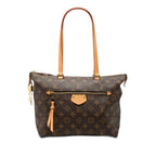 sc:https://storage.googleapis.com/luxclusif-photos-sku/CX8D5D3NTR5UPH63/CX8D5D3NTR5UPH63_1.jpg