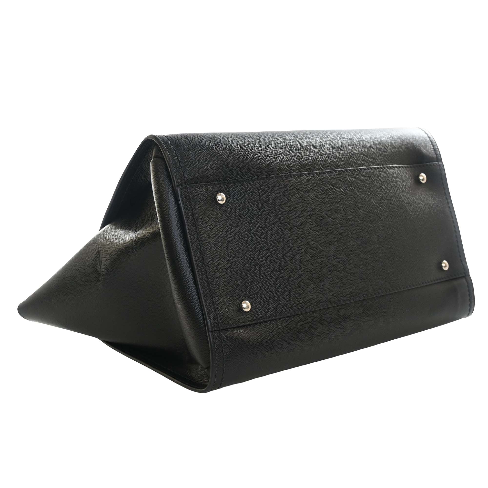 sc:https://storage.googleapis.com/luxclusif-photos-sku/F84GSY962DKWQQ1J/F84GSY962DKWQQ1J_10.jpg