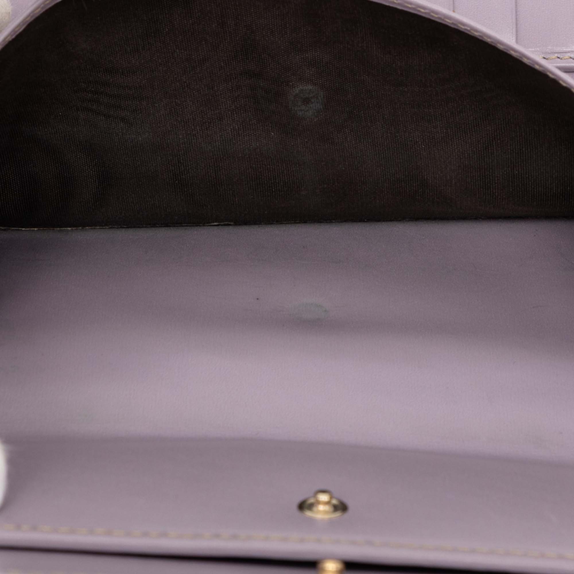 sc:https://storage.googleapis.com/luxclusif-photos-sku/GFJK2PPALICB0FY7/GFJK2PPALICB0FY7_4.jpg