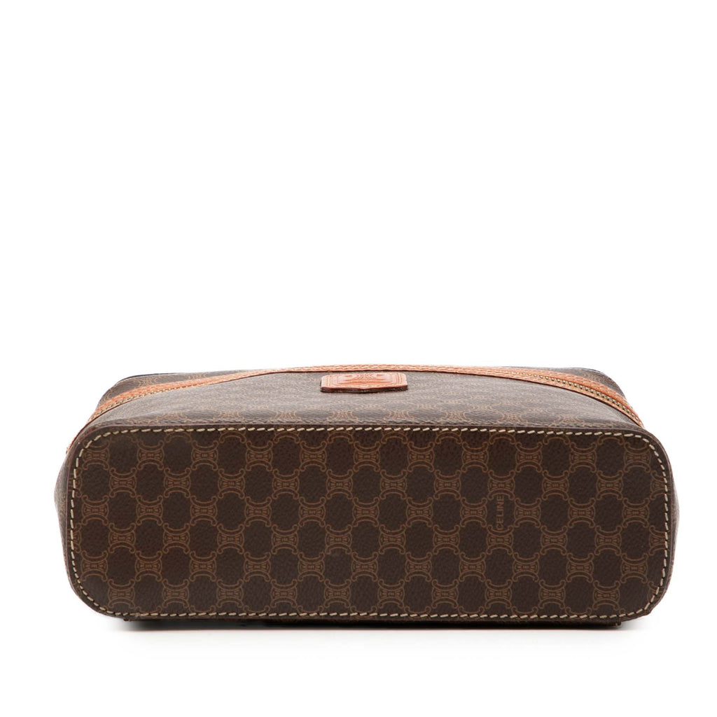 sc:https://storage.googleapis.com/luxclusif-photos-sku/GSGD18PB0DJP8MUH/GSGD18PB0DJP8MUH_3.jpg