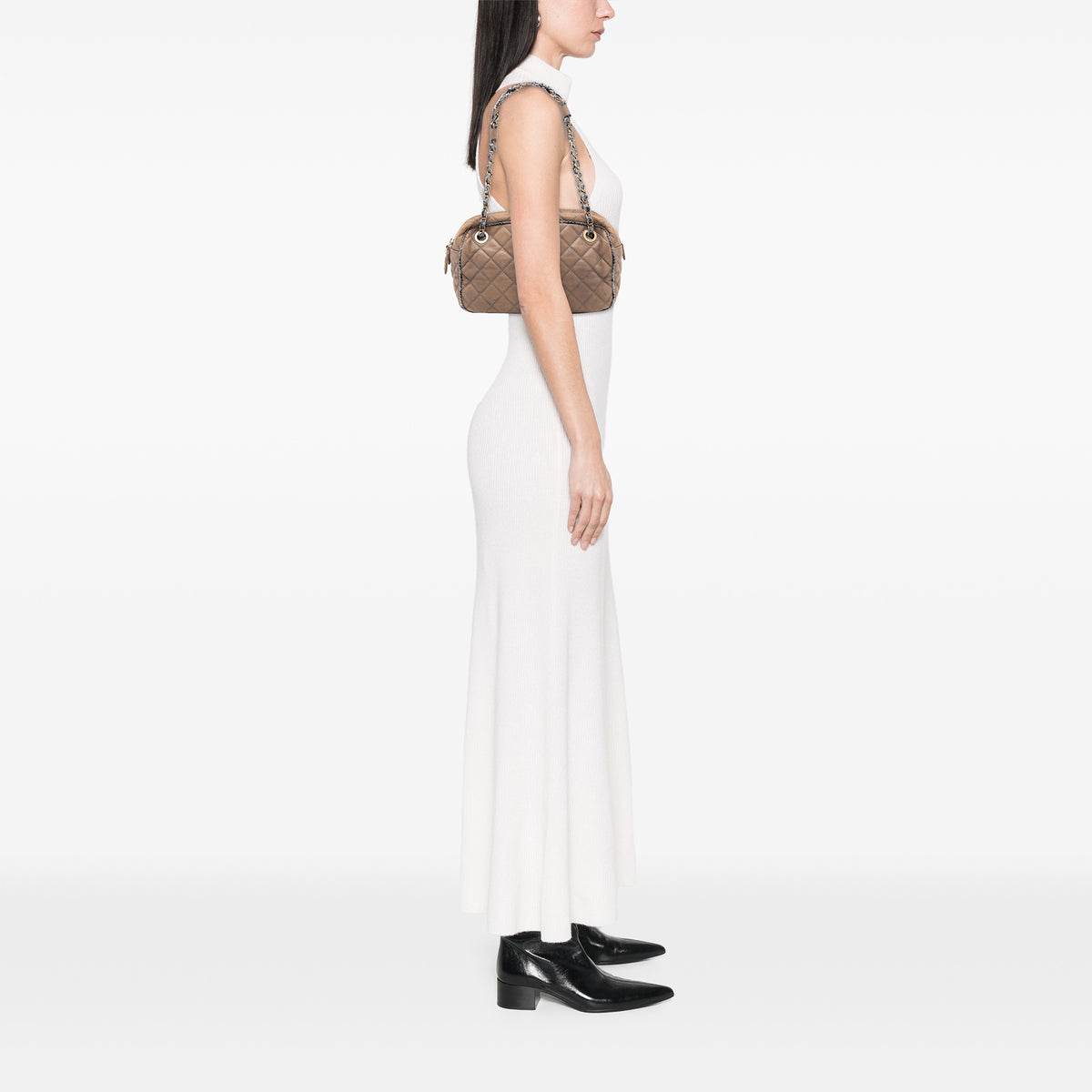 sc:https://storage.googleapis.com/luxclusif-photos-sku/HHR2RVJMYJRQAW4J/HHR2RVJMYJRQAW4J_7.jpg