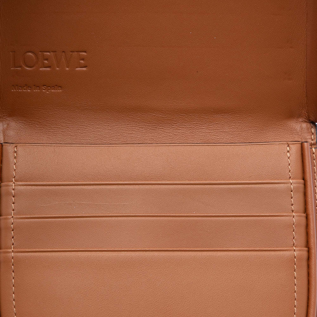 sc:https://storage.googleapis.com/luxclusif-photos-sku/HLJJDSC0D6PQGXQO/HLJJDSC0D6PQGXQO_4.jpg