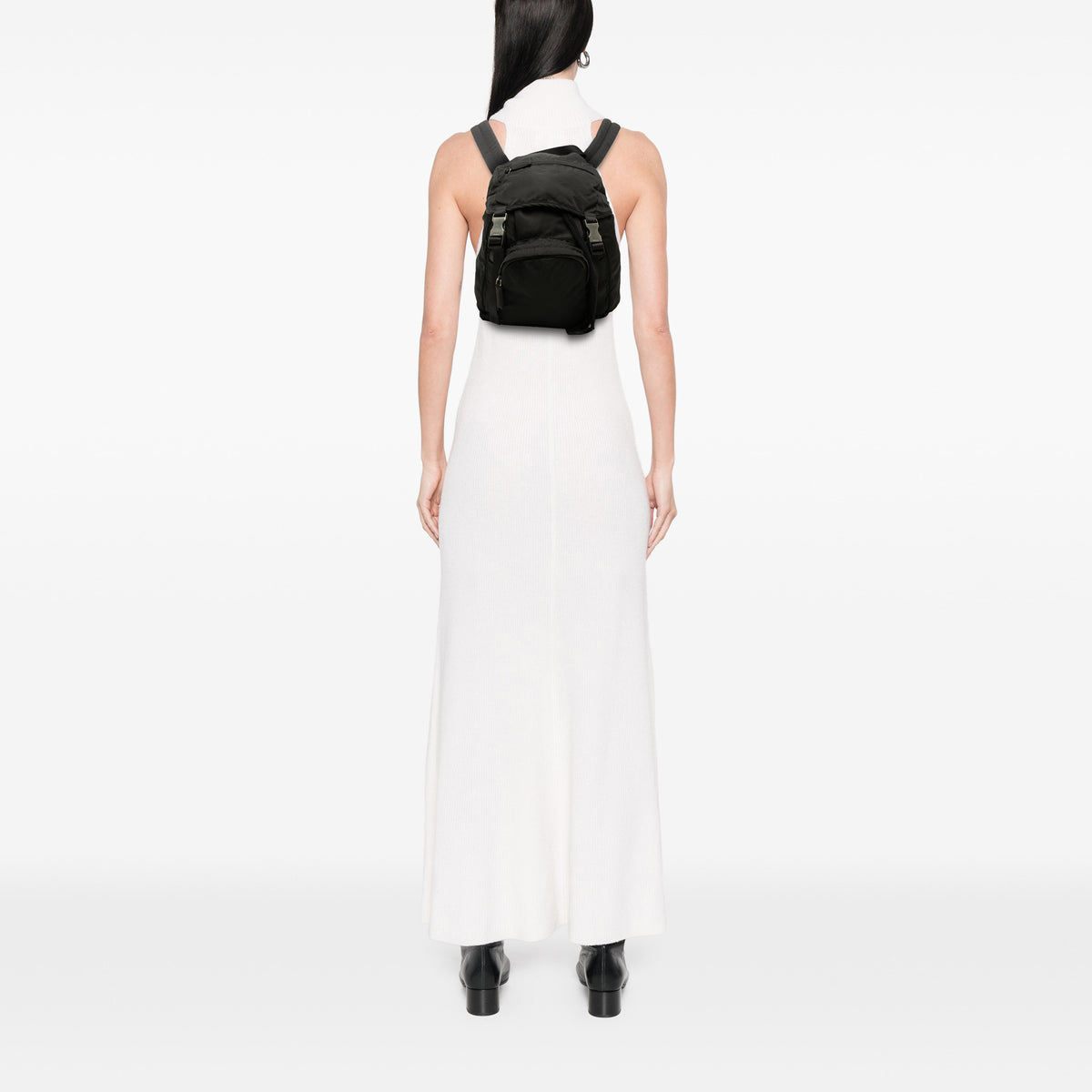 sc:https://storage.googleapis.com/luxclusif-photos-sku/HVNAD9FH4T1RWJG8/HVNAD9FH4T1RWJG8_6.jpg