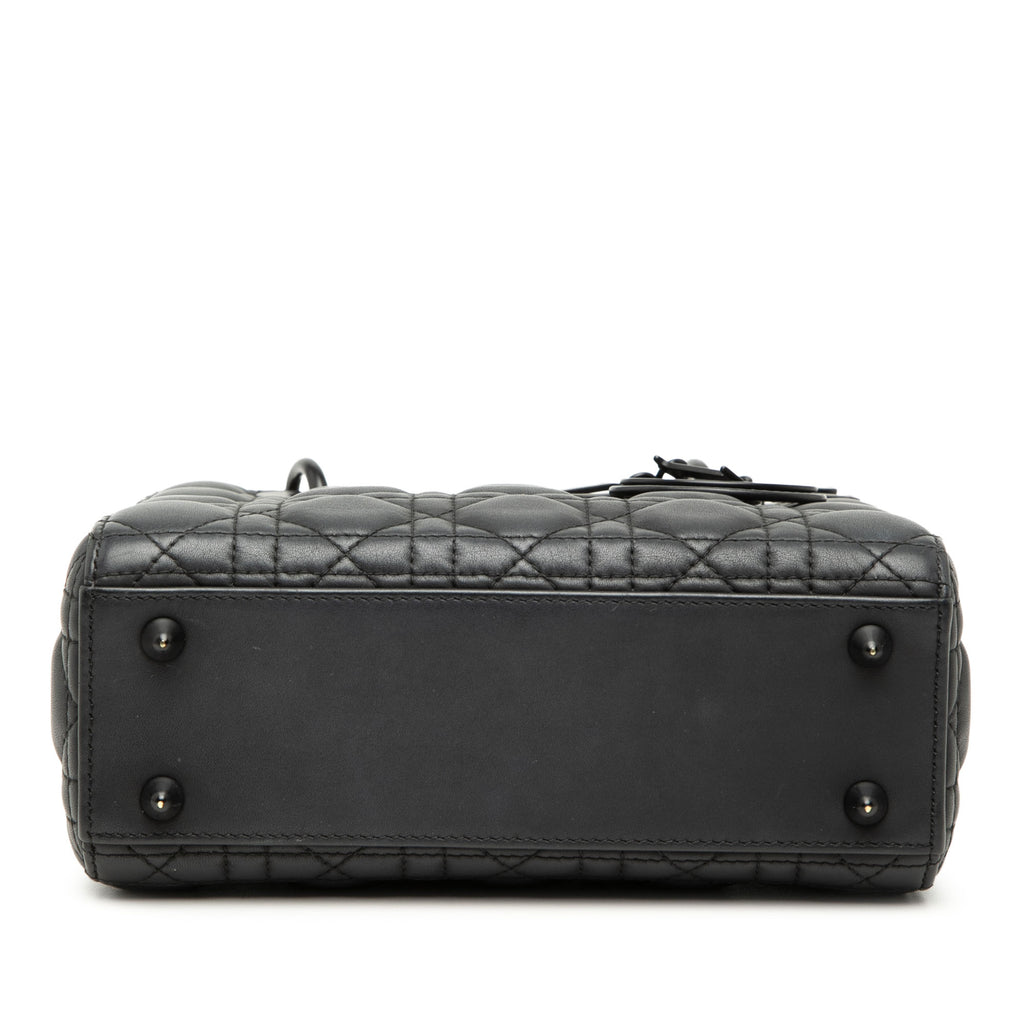 sc:https://storage.googleapis.com/luxclusif-photos-sku/KFO6IBVQHB15W9M5/KFO6IBVQHB15W9M5_3.jpg