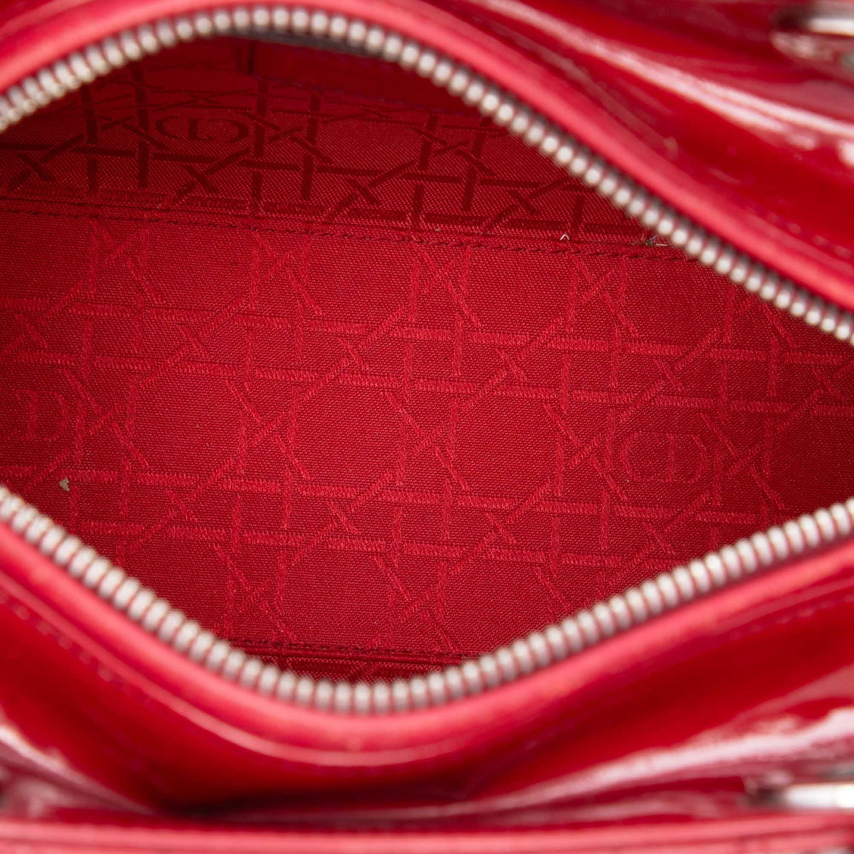 sc:https://storage.googleapis.com/luxclusif-photos-sku/M4L2AEH2YR8S5RA2/M4L2AEH2YR8S5RA2_4.jpg