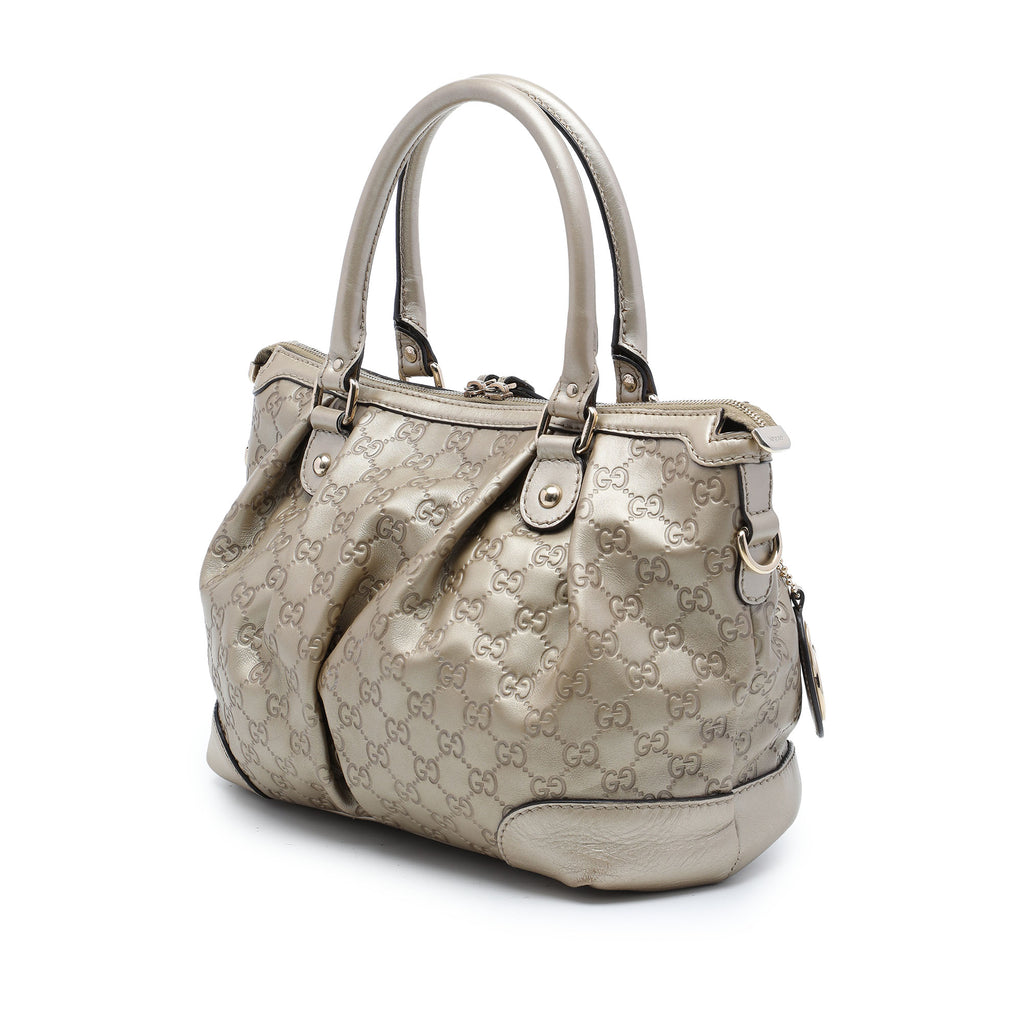 sc:https://storage.googleapis.com/luxclusif-photos-sku/MBQJXD6SCFYAQW5P/MBQJXD6SCFYAQW5P_2.jpg
