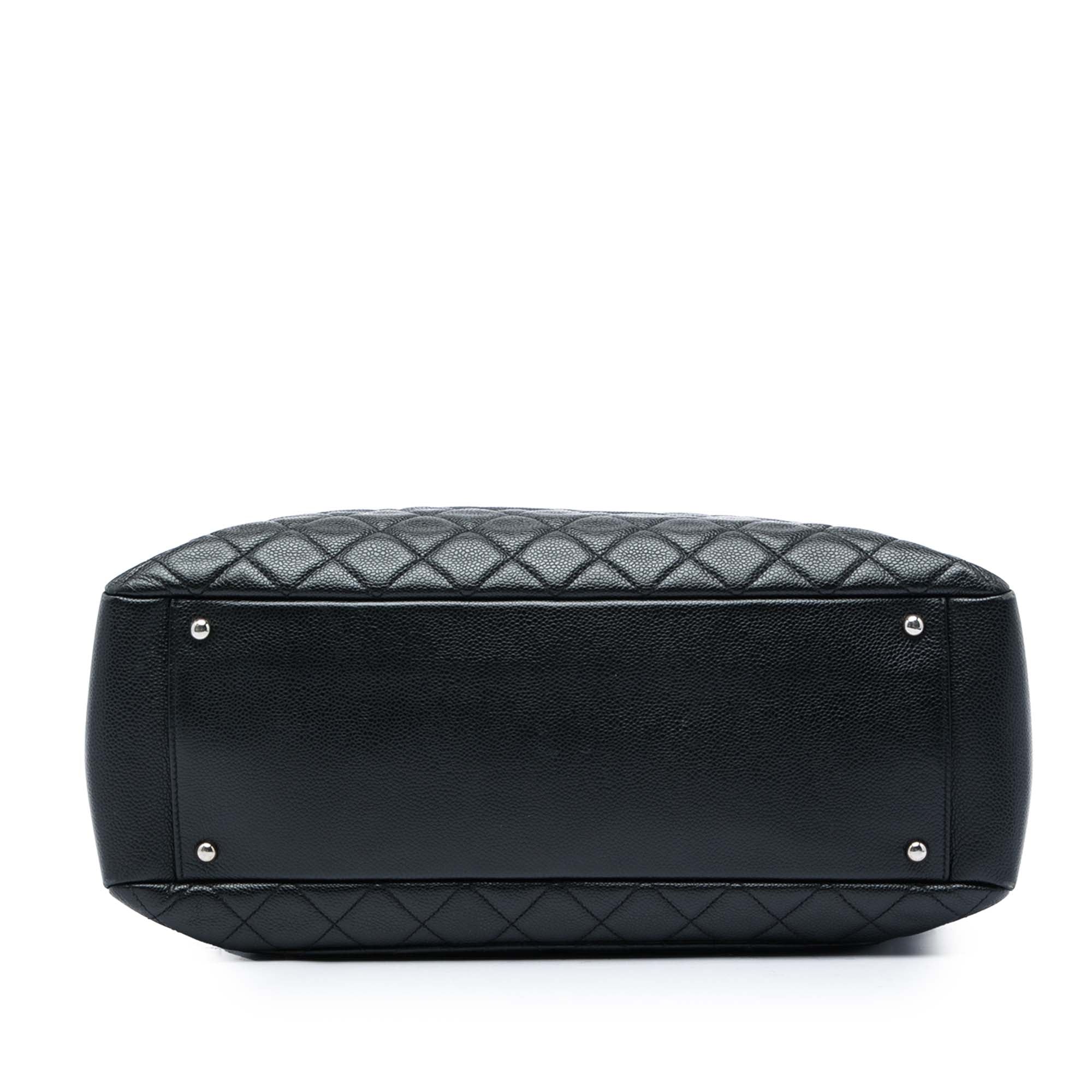 sc:https://storage.googleapis.com/luxclusif-photos-sku/MOAMOI8YQOF8X6UO/MOAMOI8YQOF8X6UO_3.jpg