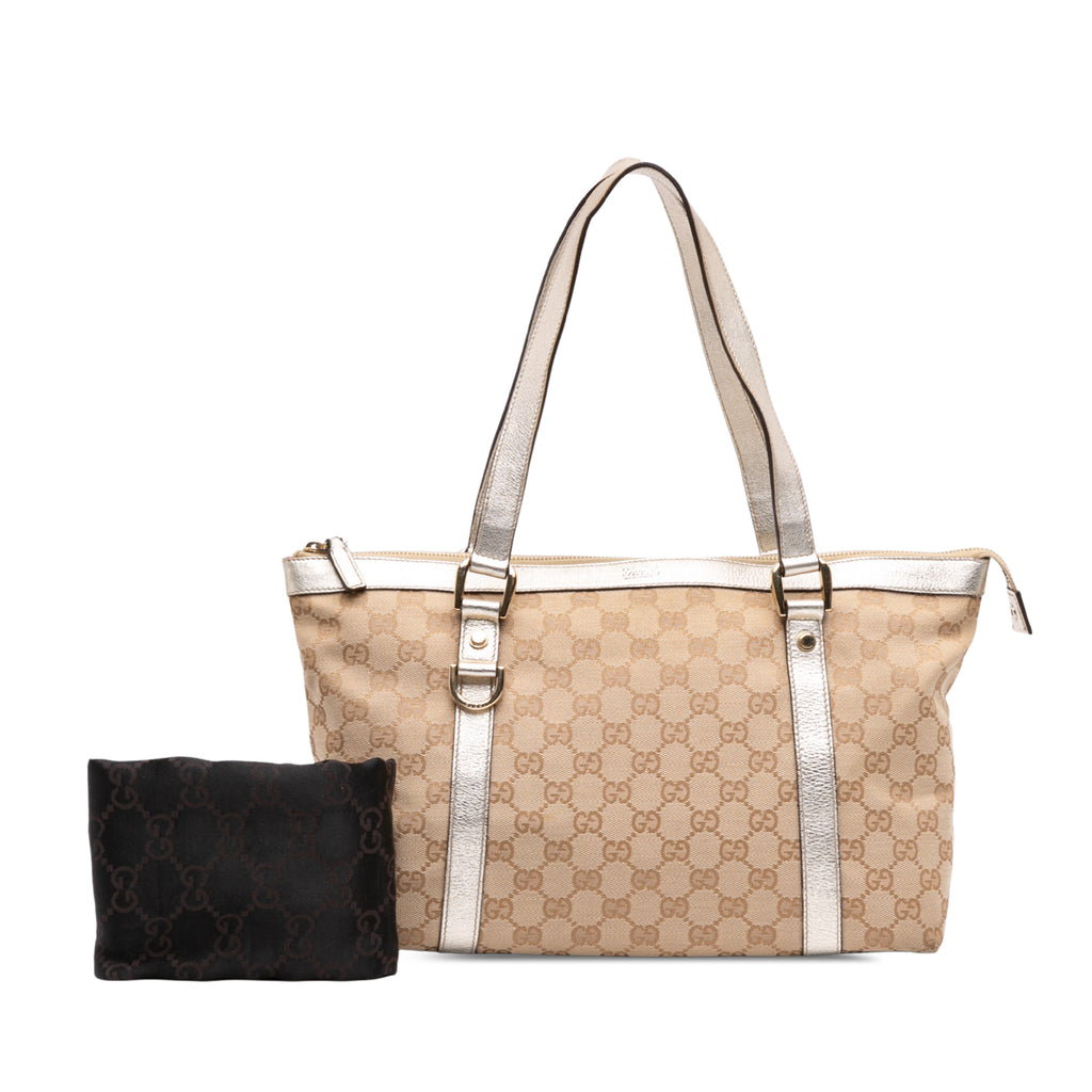 sc:https://storage.googleapis.com/luxclusif-photos-sku/MZQTHQYPH3YNJPE1/MZQTHQYPH3YNJPE1_7.jpg