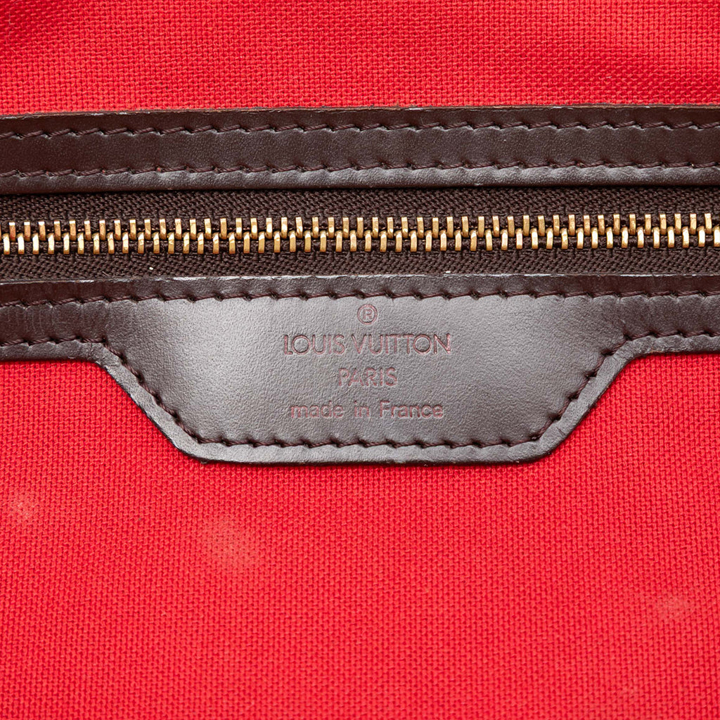 sc:https://storage.googleapis.com/luxclusif-photos-sku/NGT0HTMVOZNRHUBI/NGT0HTMVOZNRHUBI_5.jpg