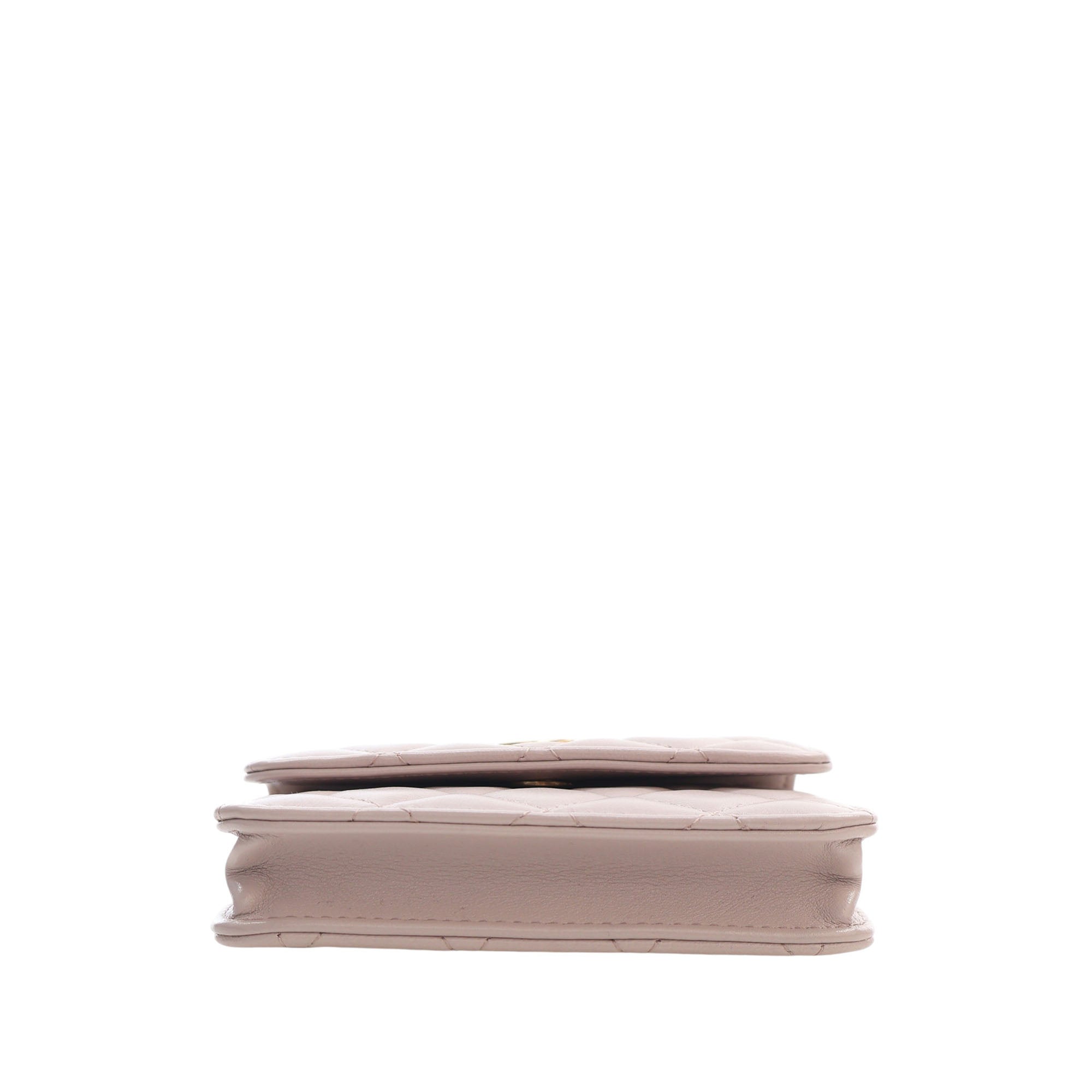 sc:https://storage.googleapis.com/luxclusif-photos-sku/NJLA7RZ6NZHD3NJO/NJLA7RZ6NZHD3NJO_3.jpg