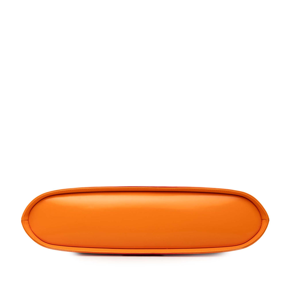 sc:https://storage.googleapis.com/luxclusif-photos-sku/P606RM6YIMS6I1OP/P606RM6YIMS6I1OP_3.jpg