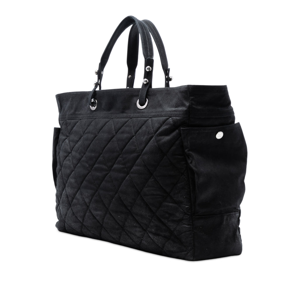 sc:https://storage.googleapis.com/luxclusif-photos-sku/PIIVD0RMR98SW4I4/PIIVD0RMR98SW4I4_2.jpg