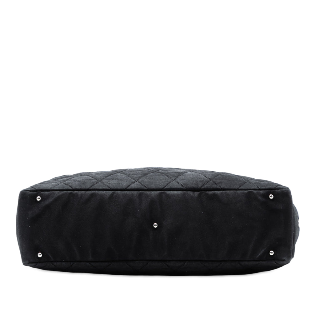 sc:https://storage.googleapis.com/luxclusif-photos-sku/PIIVD0RMR98SW4I4/PIIVD0RMR98SW4I4_3.jpg
