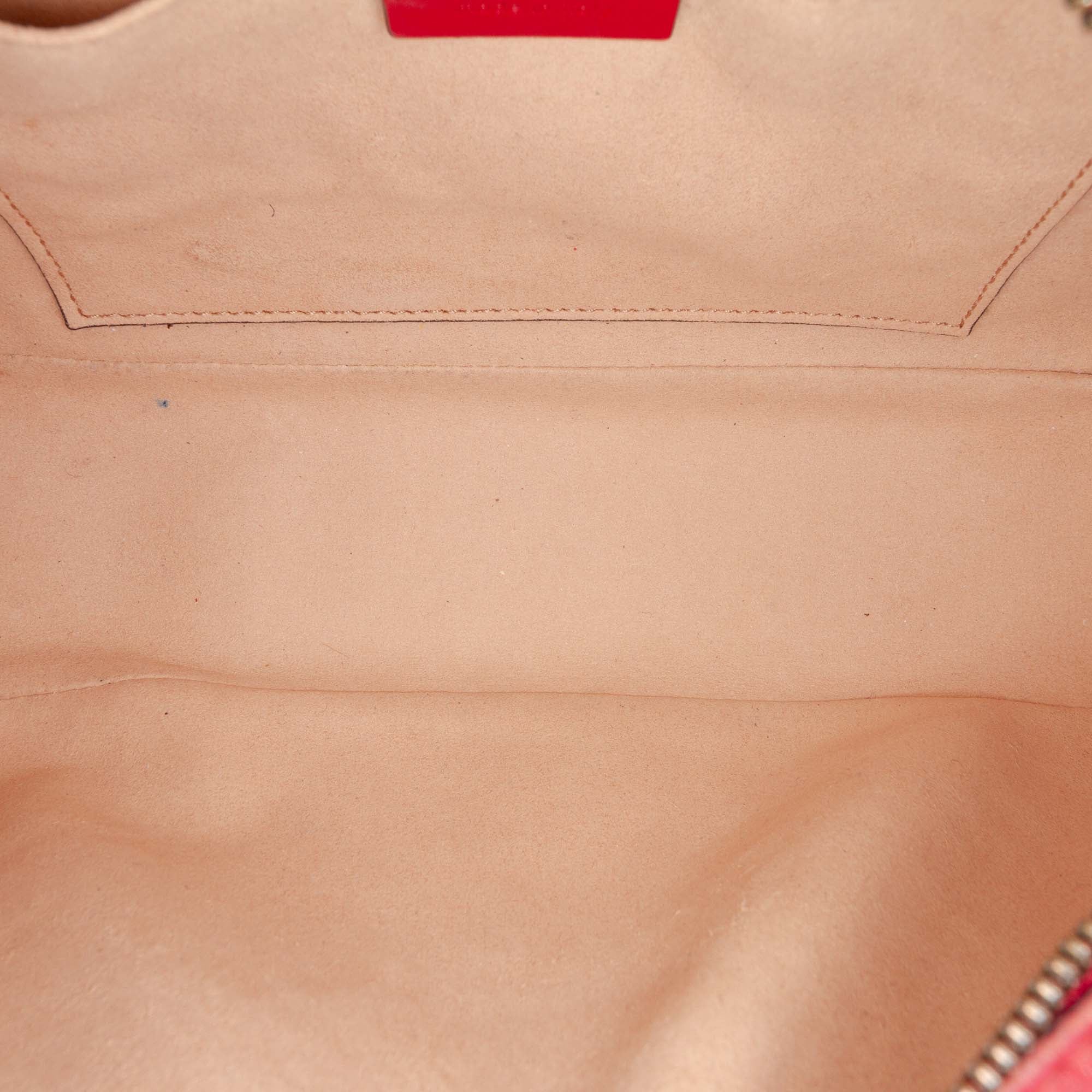 sc:https://storage.googleapis.com/luxclusif-photos-sku/PNMBGJQDW9OAXLG9/PNMBGJQDW9OAXLG9_4.jpg