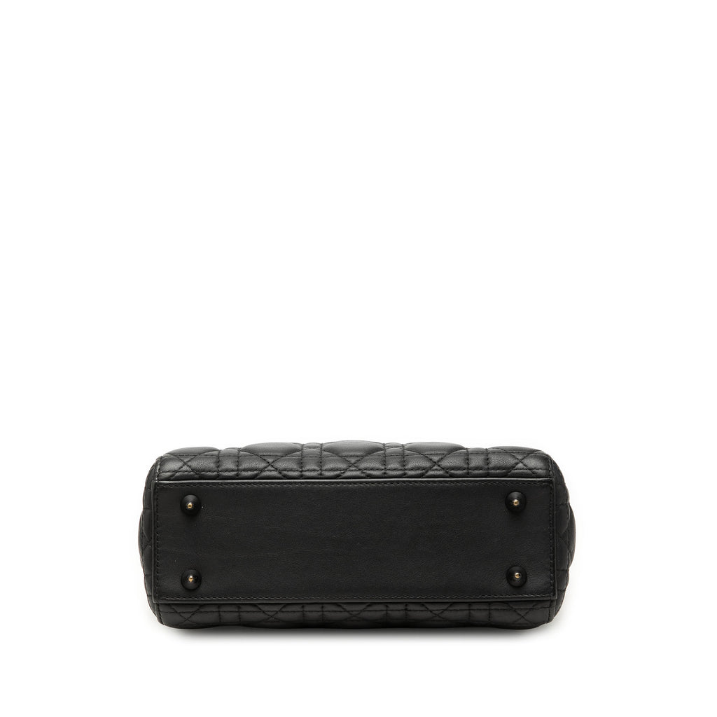sc:https://storage.googleapis.com/luxclusif-photos-sku/R45ZBFEYSNXKO9V9/R45ZBFEYSNXKO9V9_3.jpg