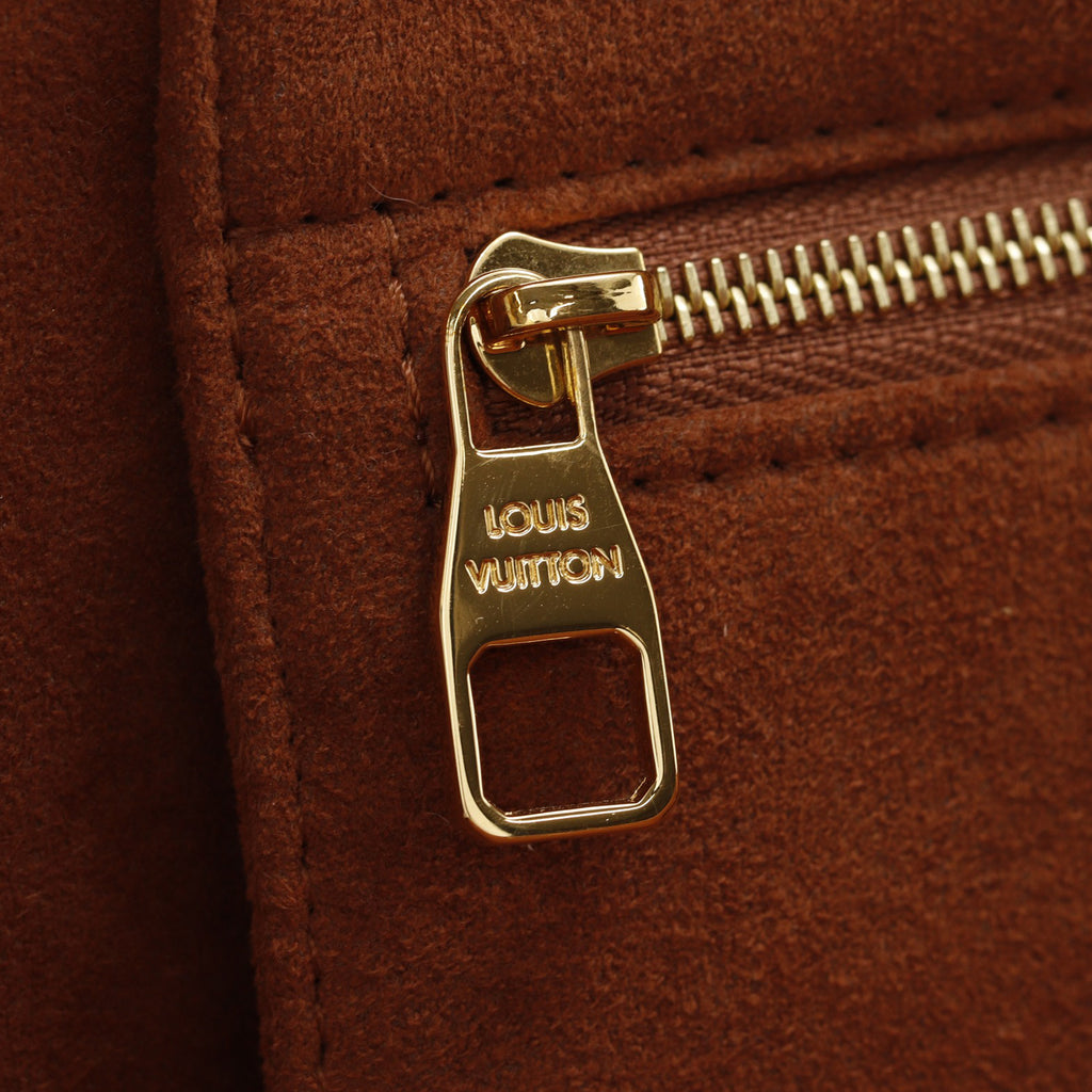 sc:https://storage.googleapis.com/luxclusif-photos-sku/TS6ZXYJBQHAUQ43R/TS6ZXYJBQHAUQ43R_8.jpg
