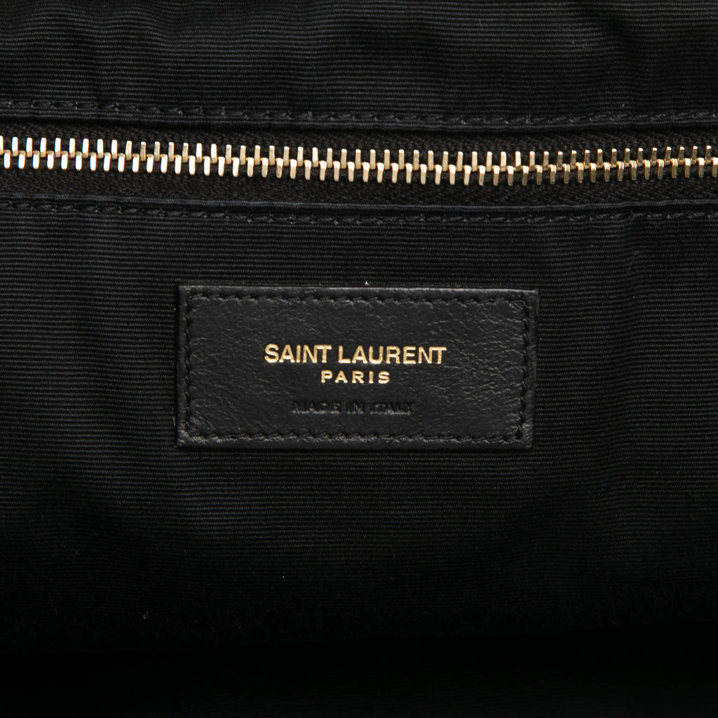 sc:https://storage.googleapis.com/luxclusif-photos-sku/U0BEVKT9IMJB0HE9/U0BEVKT9IMJB0HE9_5.jpg