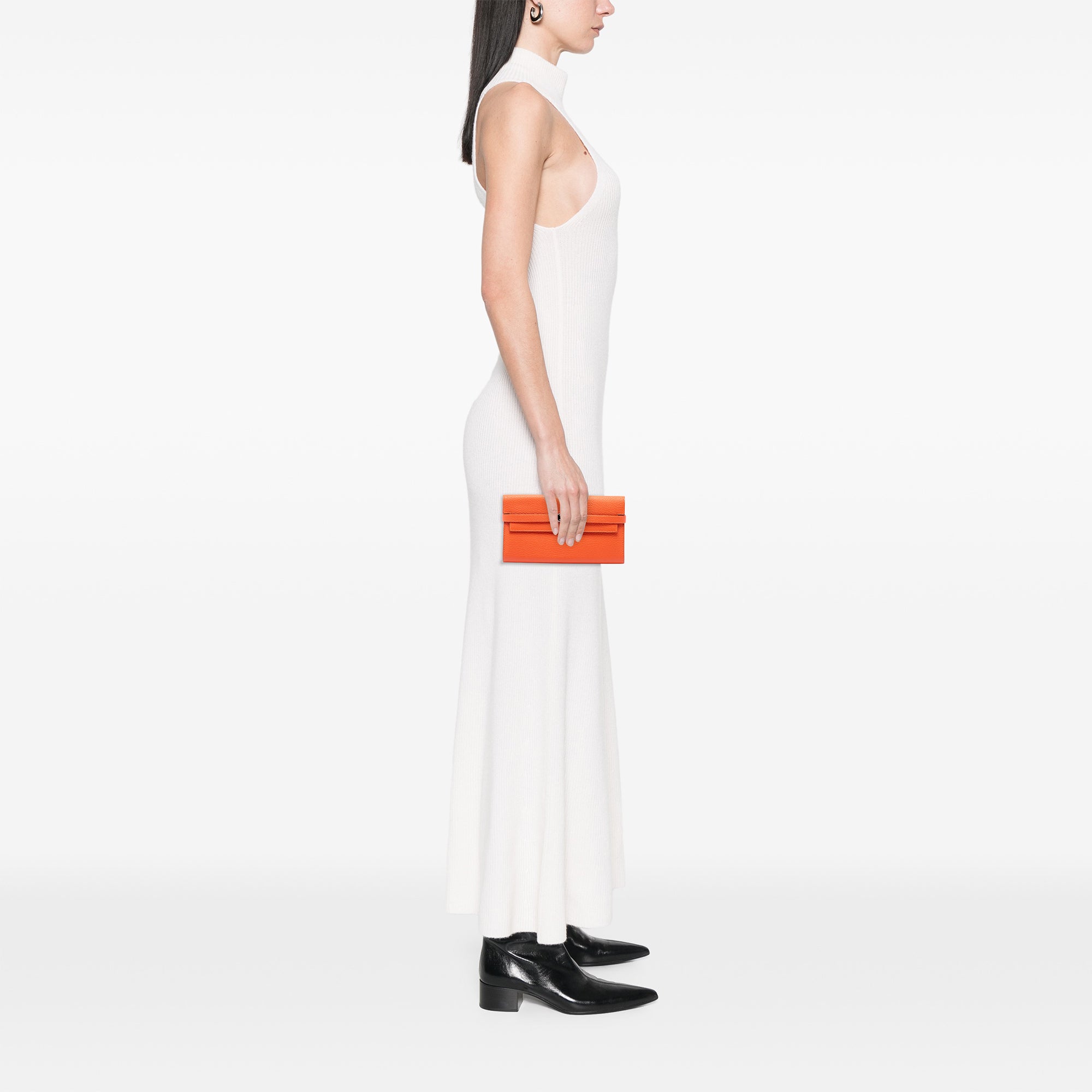 sc:https://storage.googleapis.com/luxclusif-photos-sku/V05JIR2J9M6T9RLK/V05JIR2J9M6T9RLK_6.jpg