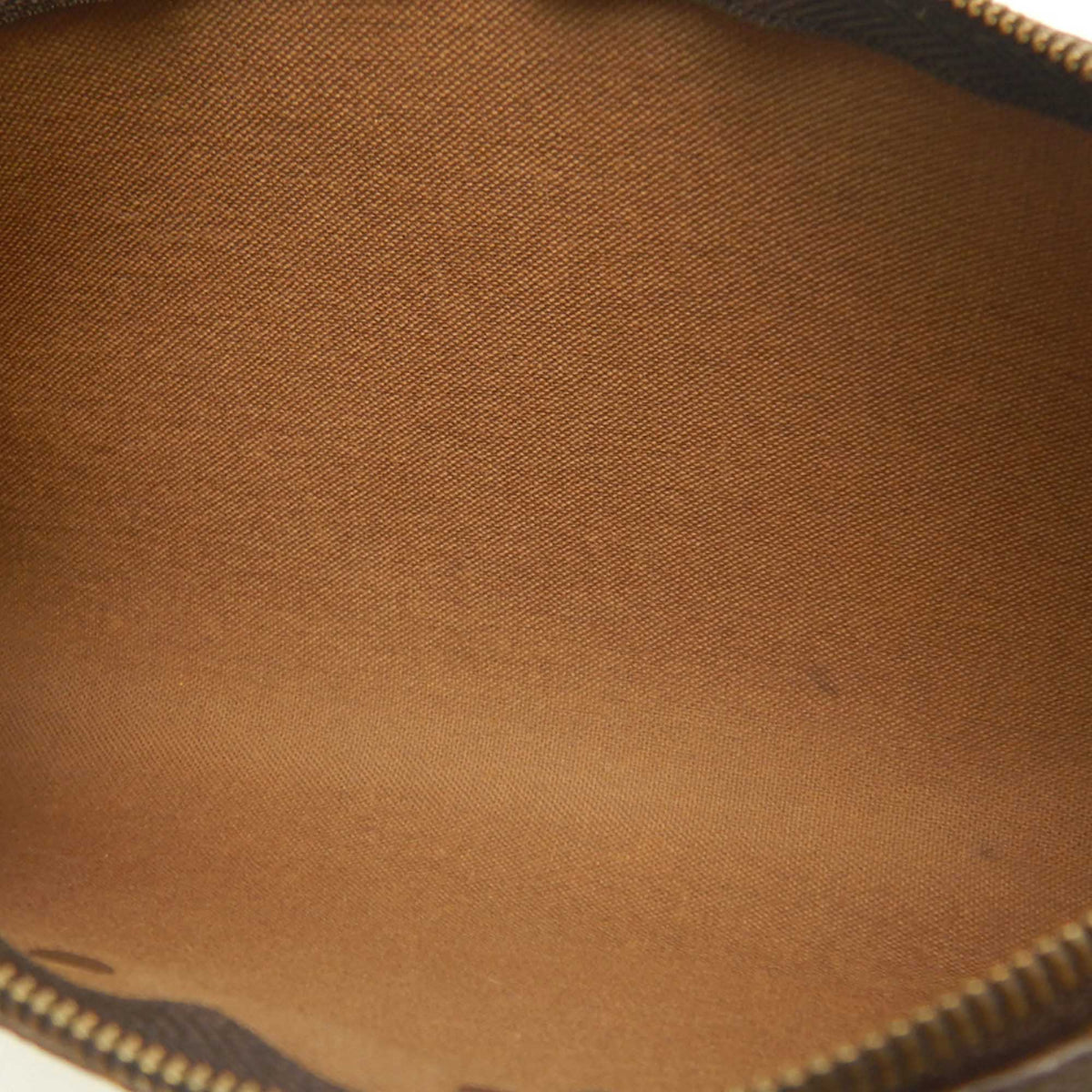 sc:https://storage.googleapis.com/luxclusif-photos-sku/VQSTY1XQR16E0WOU/VQSTY1XQR16E0WOU_2.jpg