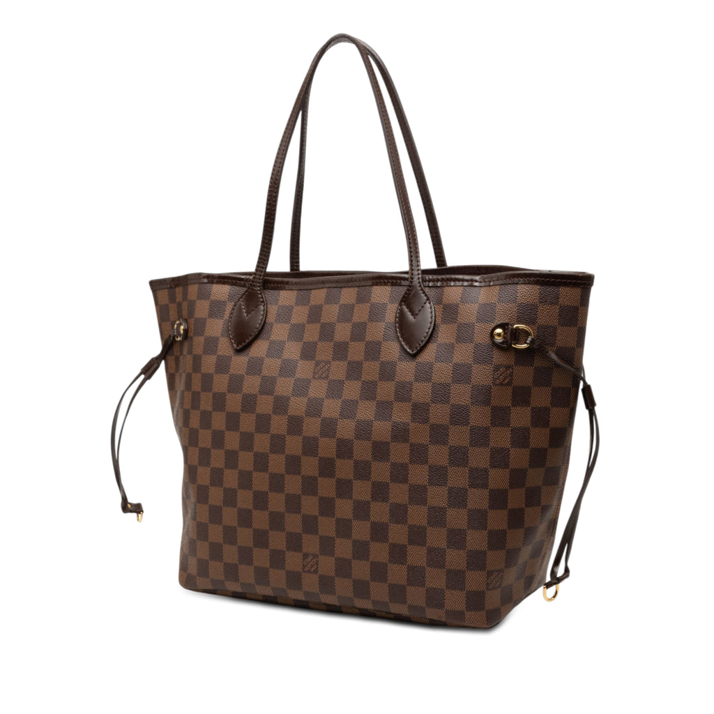 sc:https://storage.googleapis.com/luxclusif-photos-sku/WV26788XY6VKEPKF/WV26788XY6VKEPKF_2.jpg