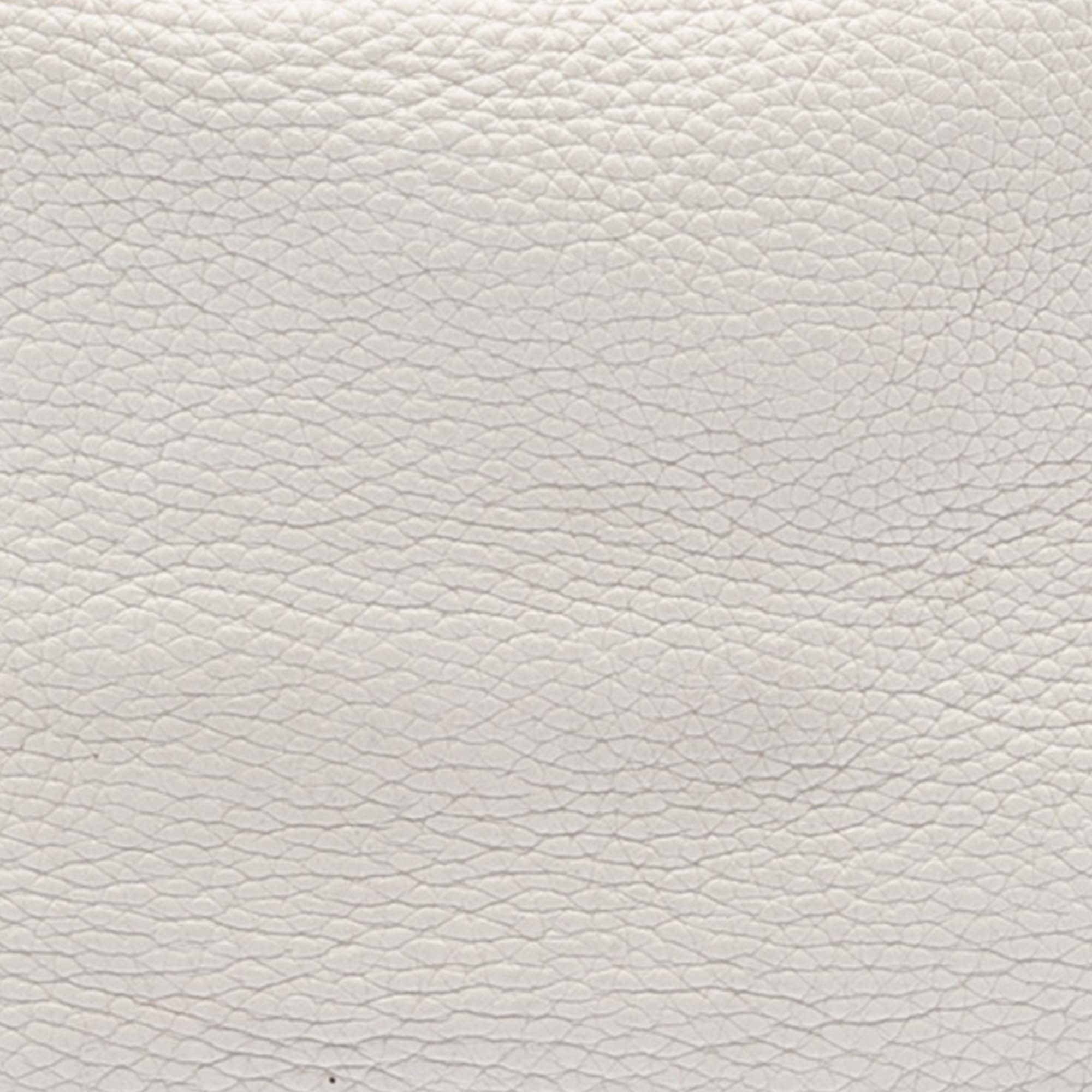 sc:https://storage.googleapis.com/luxclusif-photos-sku/ZXENUQ97T66IE0IA/ZXENUQ97T66IE0IA_7.jpg