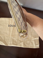 sc:0a43de54-2ab7-4d80-bf99-c25ca37da361/a35c0c9b-2cde-422a-83ec-7704dcea17a9/adf8f685-3199-46b2-899a-e98561aed93d.jpg