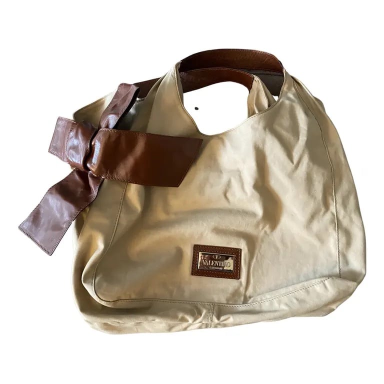 sc:https://old.stylecycle.gr/media/catalog/product/b/e/beige-cloth-valentino-garavani-handbag-20115548-1_3.jpg