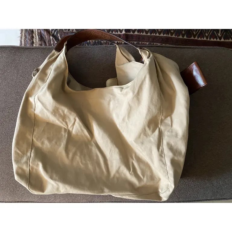 sc:https://old.stylecycle.gr/media/catalog/product/b/e/beige-cloth-valentino-garavani-handbag-20115548-2_3.jpg