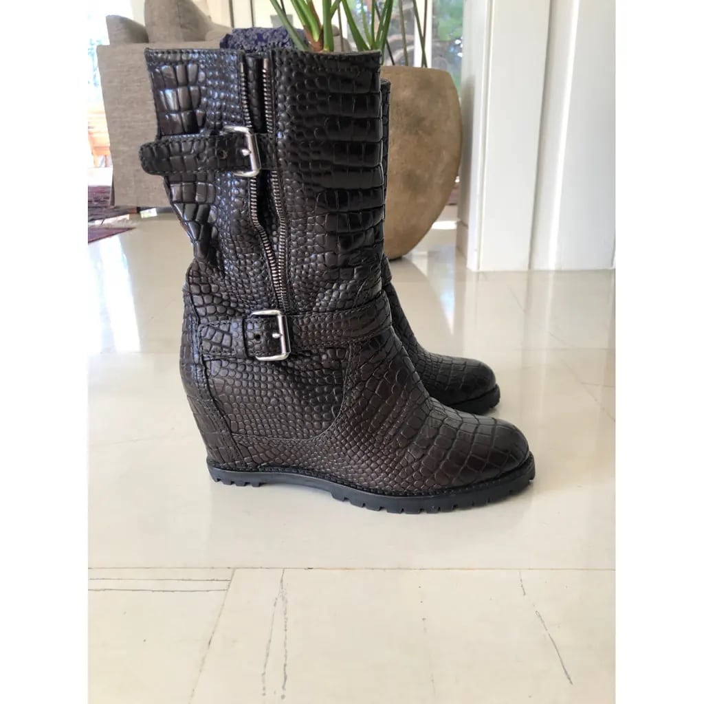 sc:https://old.stylecycle.gr/media/catalog/product/b/r/brown-leather-carshoe-ankle-boots-20616638-5_2.jpg